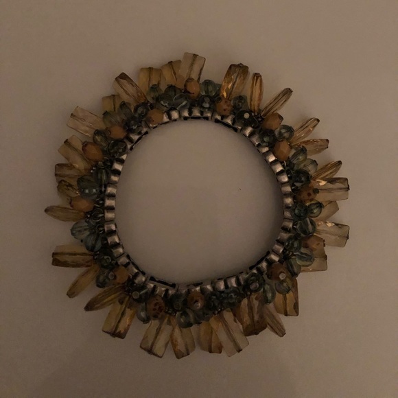 NWOT gold & silver colored bead elastic bracelet - Picture 3 of 6